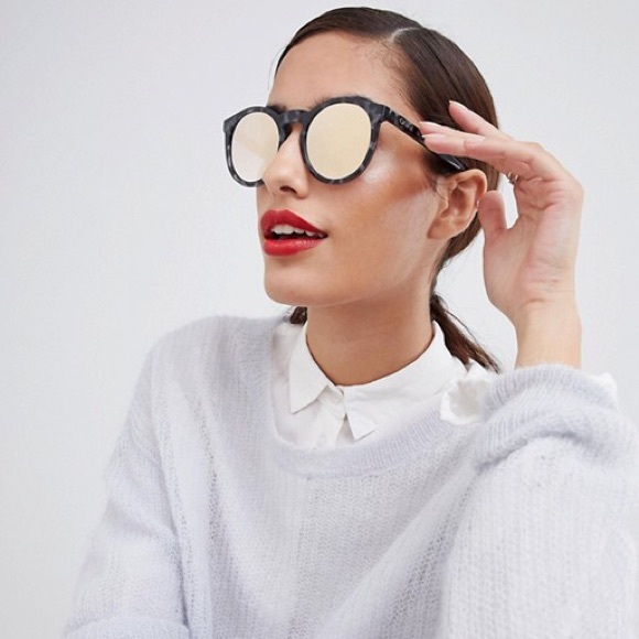 QUAY AUSTRALIA Kosha Comeback Sunglasses NWT - Picture 4 of 7